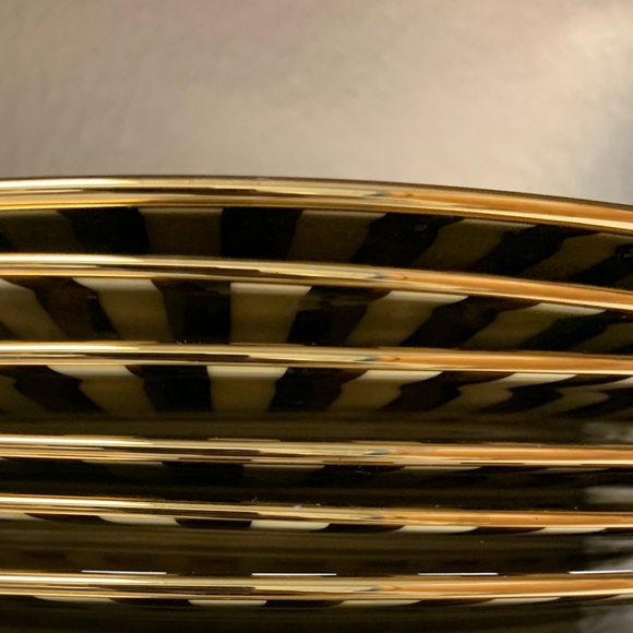 Ciroa Luxe Gold Metallic Porcelain Dinner Plates - Picture 4 of 4